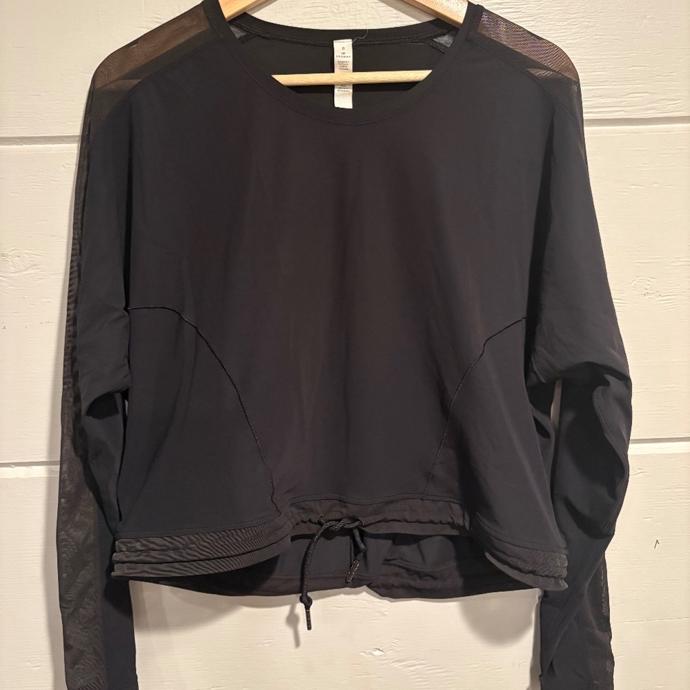 women's Lululemon long sleeve top